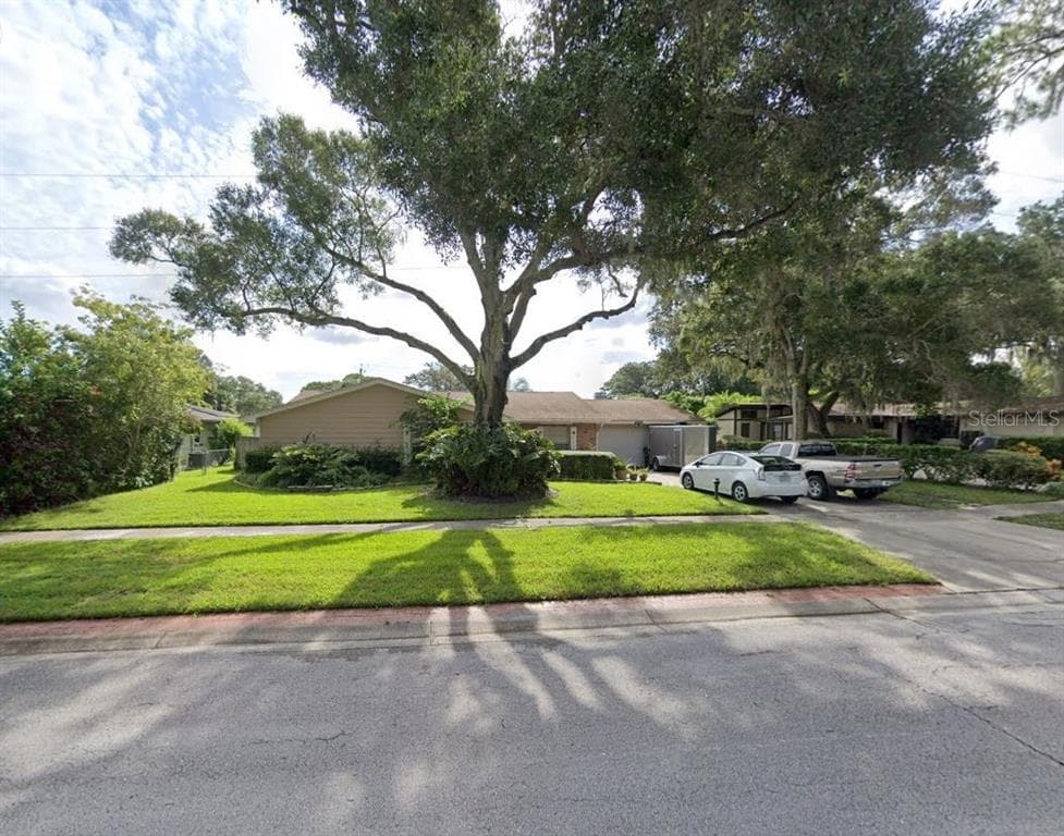 1733 OAKDALE LANE E CLEARWATER, FL 33764