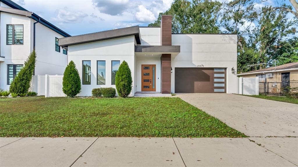 4510 1/2 N EDDY DRIVE TAMPA, FL 33603