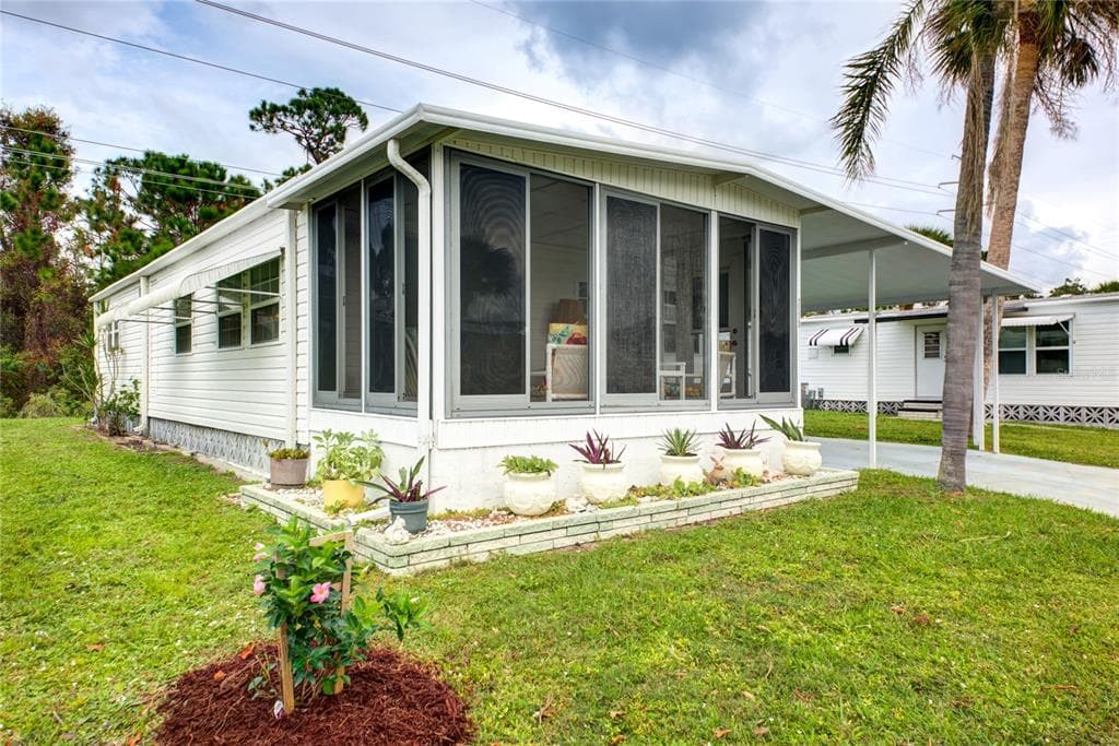 2173 GONDOLA DRIVE SARASOTA, FL 34238