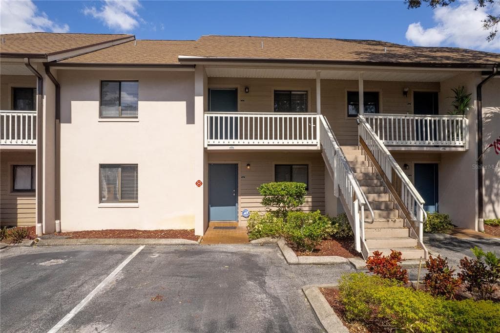 3713 CHAMPAGNE DRIVE UNIT 115 TAMPA, FL 33618