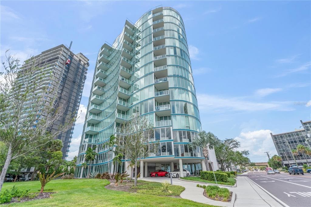 2900 W BAY TO BAY BOULEVARD UNIT 1402 TAMPA, FL 33629