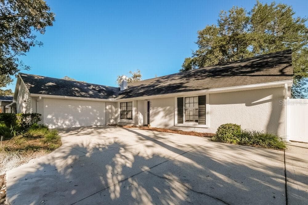 3235 CULLENDALE DRIVE TAMPA, FL 33618