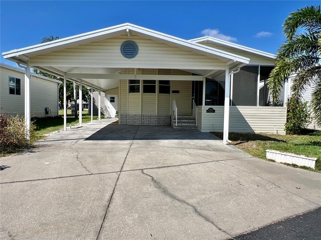 7106 MOUNT ESSEX DRIVE NE UNIT 494 ST PETERSBURG, FL 33702