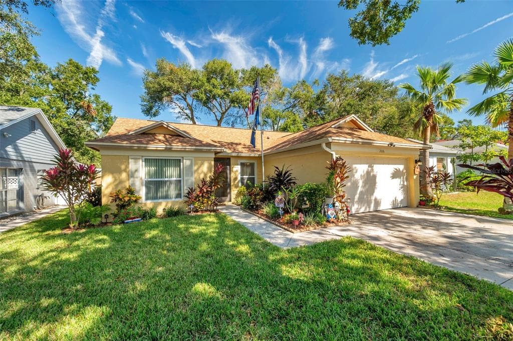 2006 RUDDER DRIVE VALRICO, FL 33594