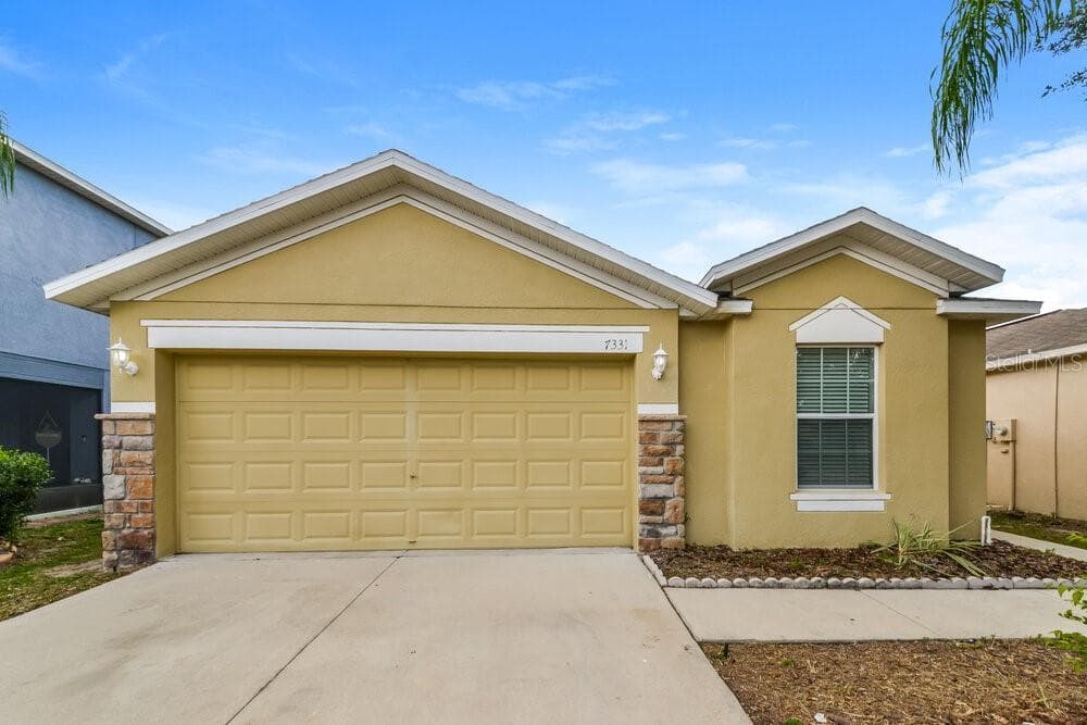 7331 LUMBER PORT DRIVE RUSKIN, FL 33573