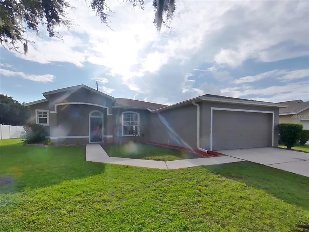 6473 MYRTLEWOOD DRIVE LAKELAND, FL 33810