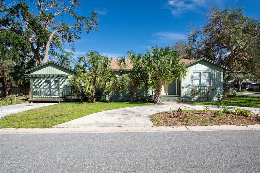 3746 8TH STREET S ST PETERSBURG, FL 33705