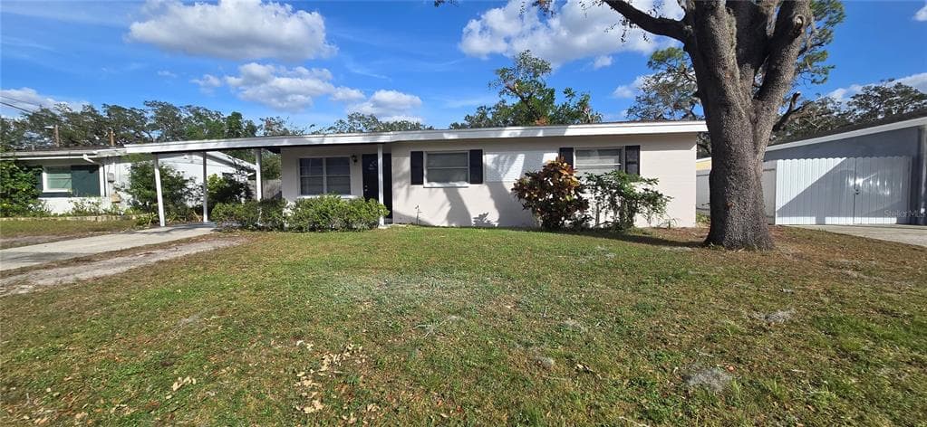 7609 PINE HILL DRIVE TAMPA, FL 33617