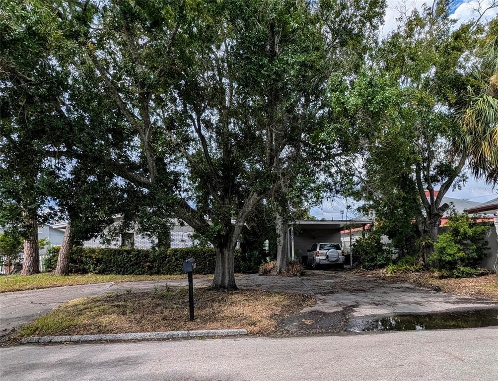 4807 W BAY COURT AVENUE TAMPA, FL 33611