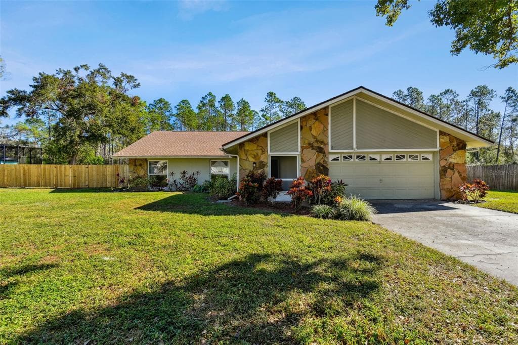17615 WILLOW CREEK BOULEVARD LUTZ, FL 33549