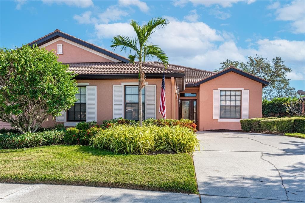 147 SHELL FALLS DRIVE APOLLO BEACH, FL 33572