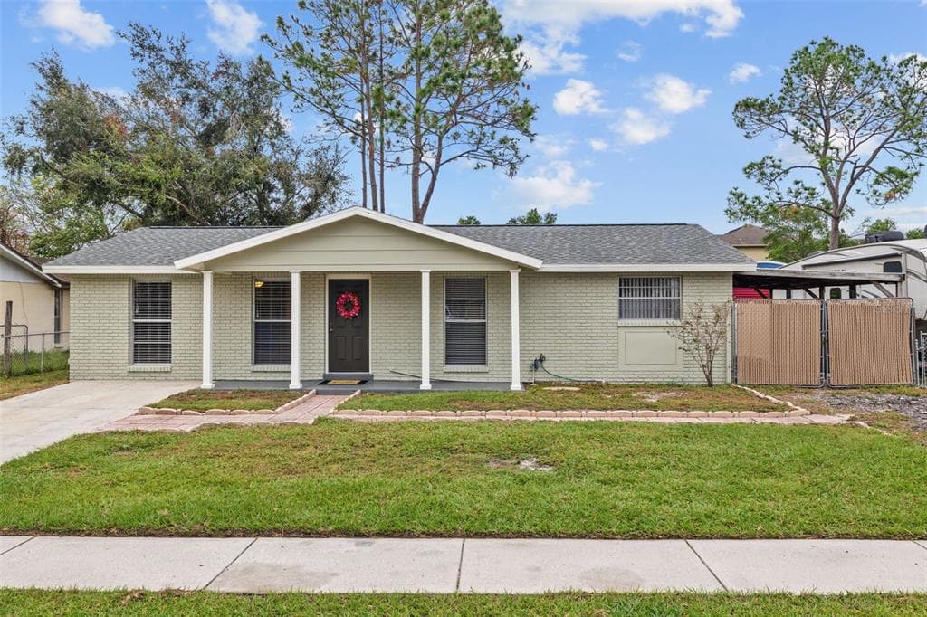 8341 GALEWOOD CIRCLE TAMPA, FL 33615