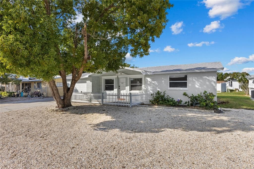 5603 PERKIN DRIVE NEW PORT RICHEY, FL 34652
