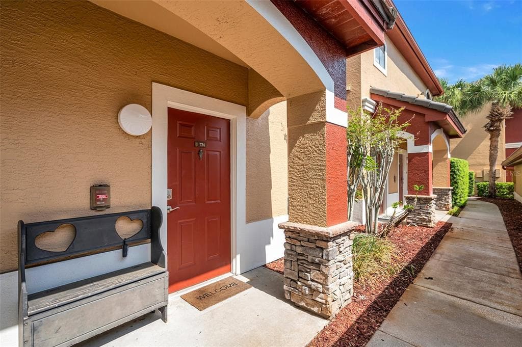 2245 CHIANTI PLACE UNIT 0724 PALM HARBOR, FL 34683