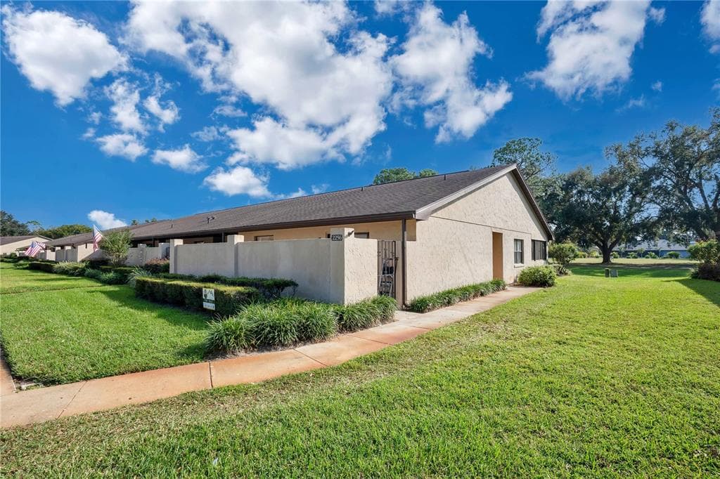 2256 FIRESTONE PLACE WINTER HAVEN, FL 33884