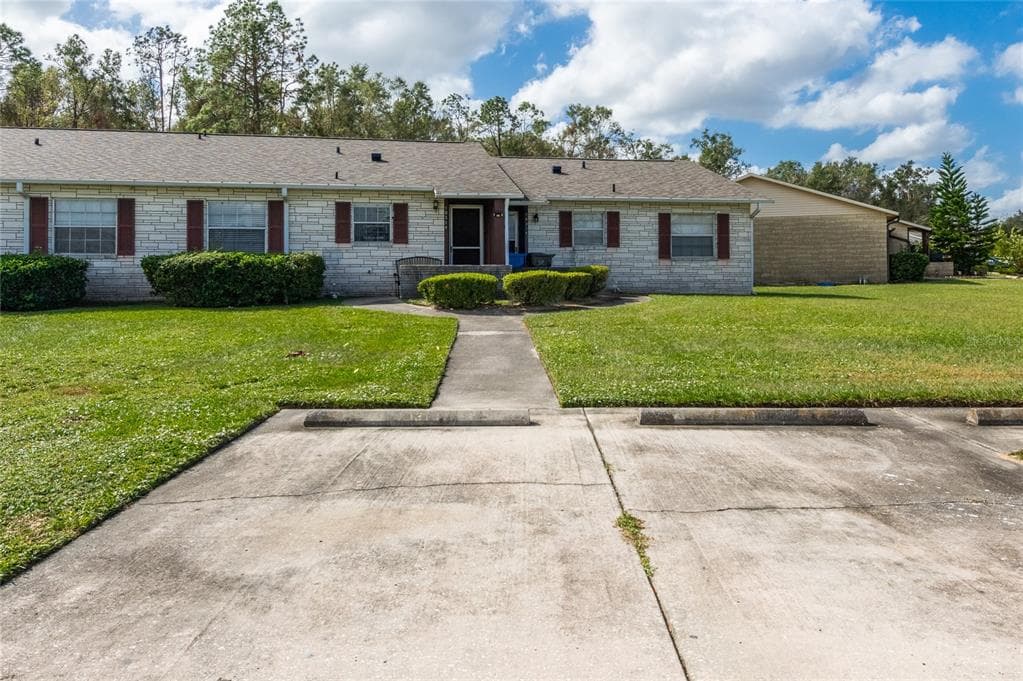 10314 BLUE FIELD COURT THONOTOSASSA, FL 33592