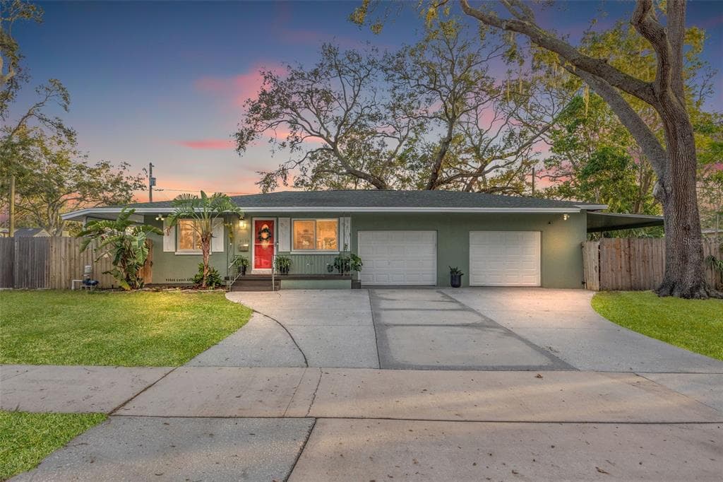 8128 24TH AVENUE N ST PETERSBURG, FL 33710