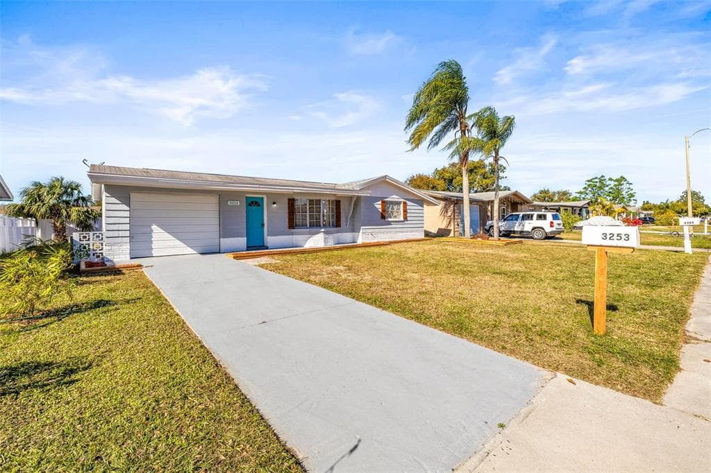 3253 COLUMBUS DRIVE HOLIDAY, FL 34691