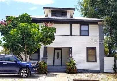 520 15TH STREET N UNIT 2 ST PETERSBURG, FL 33705