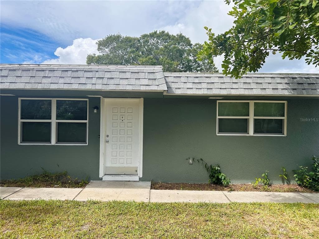 3405 SHERWOOD DRIVE LARGO, FL 33771