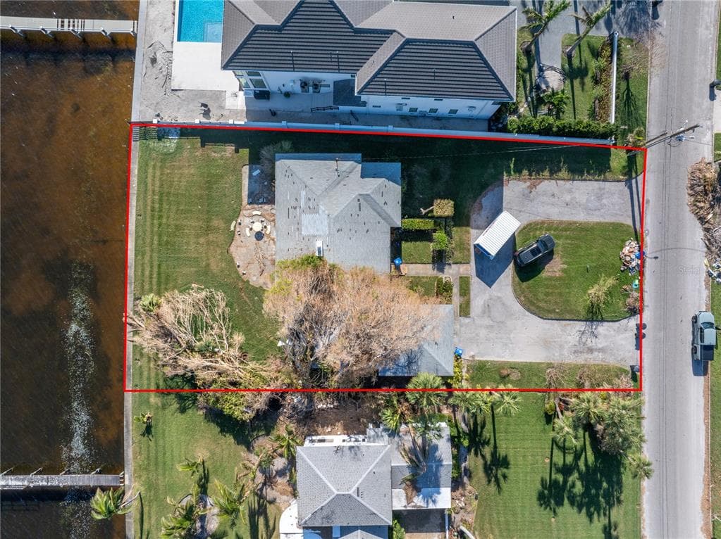1771 BRIGHTWATERS BOULEVARD NE ST PETERSBURG, FL 33704