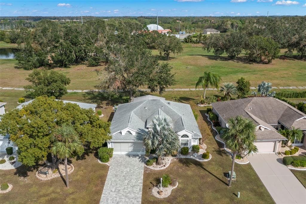 2013 E DEL WEBB BOULEVARD SUN CITY CENTER, FL 33573