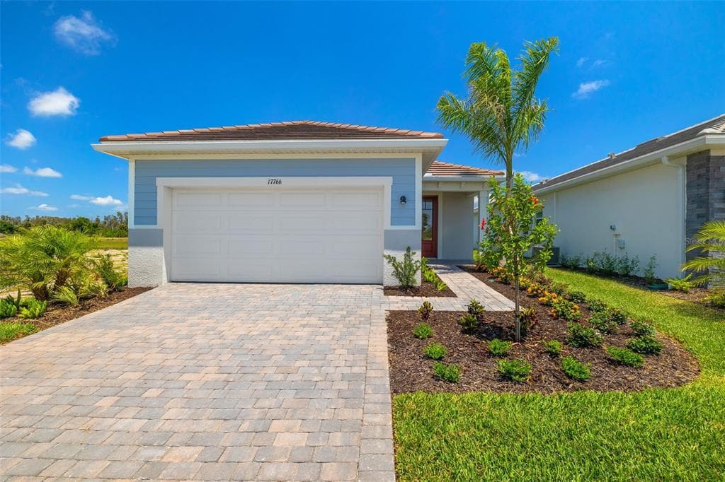 17766 SOLSTICE AVENUE VENICE, FL 34293