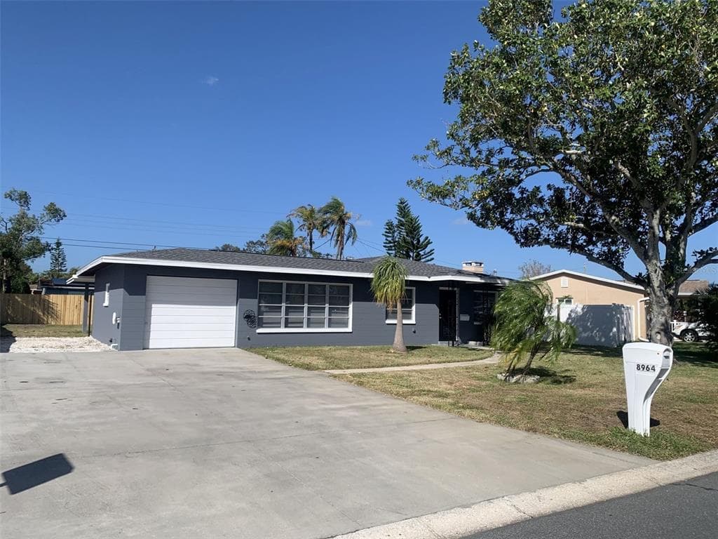 8964 112TH STREET SEMINOLE, FL 33772