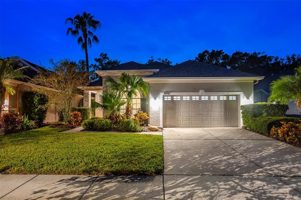 10410 EDGEFIELD PLACE TAMPA, FL 33626
