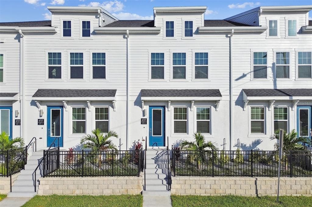 4717 W MCCOY STREET UNIT 23 TAMPA, FL 33616