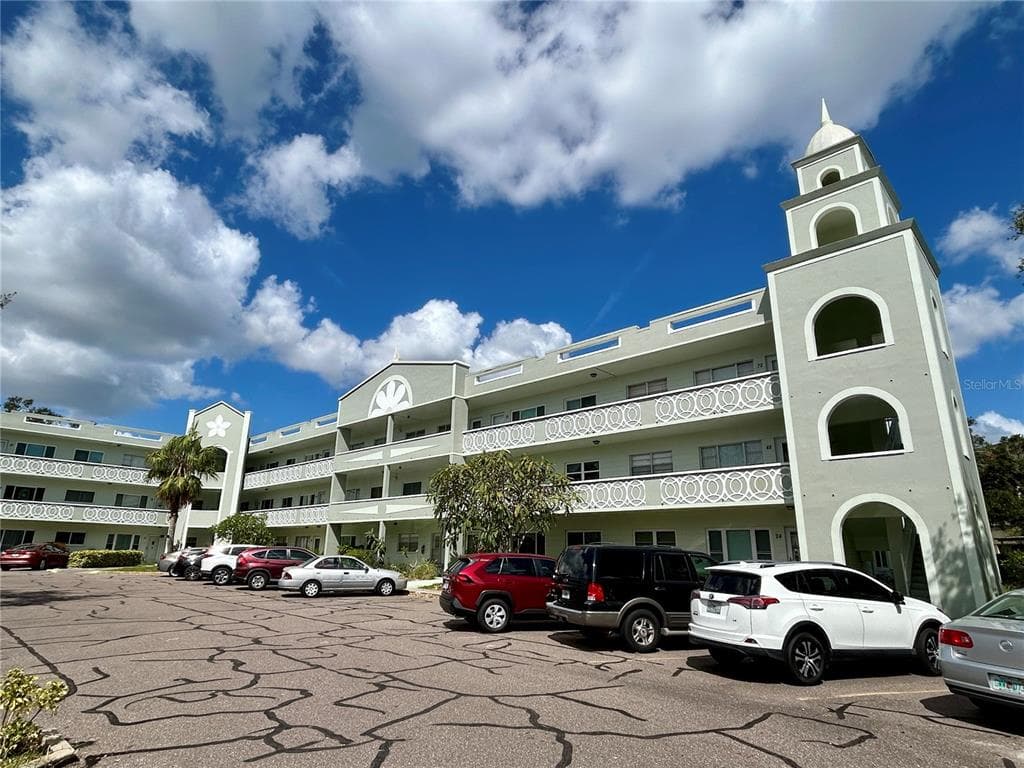 2256 PHILIPPINE DRIVE UNIT 44 CLEARWATER, FL 33763