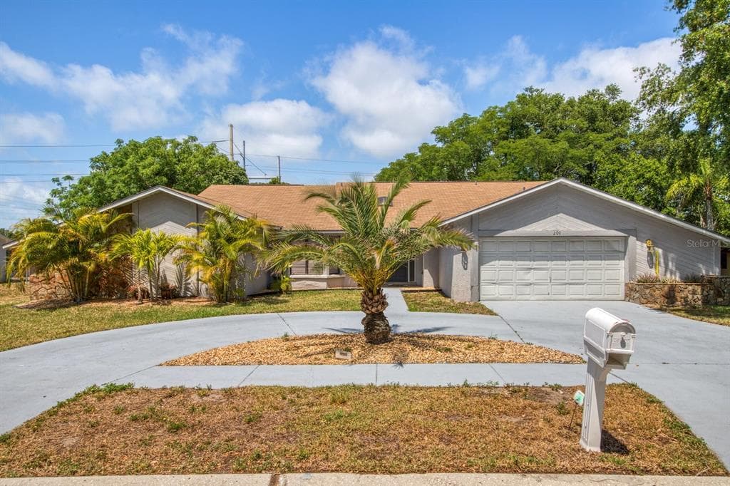 209 NORMANDY CIRCLE W PALM HARBOR, FL 34683