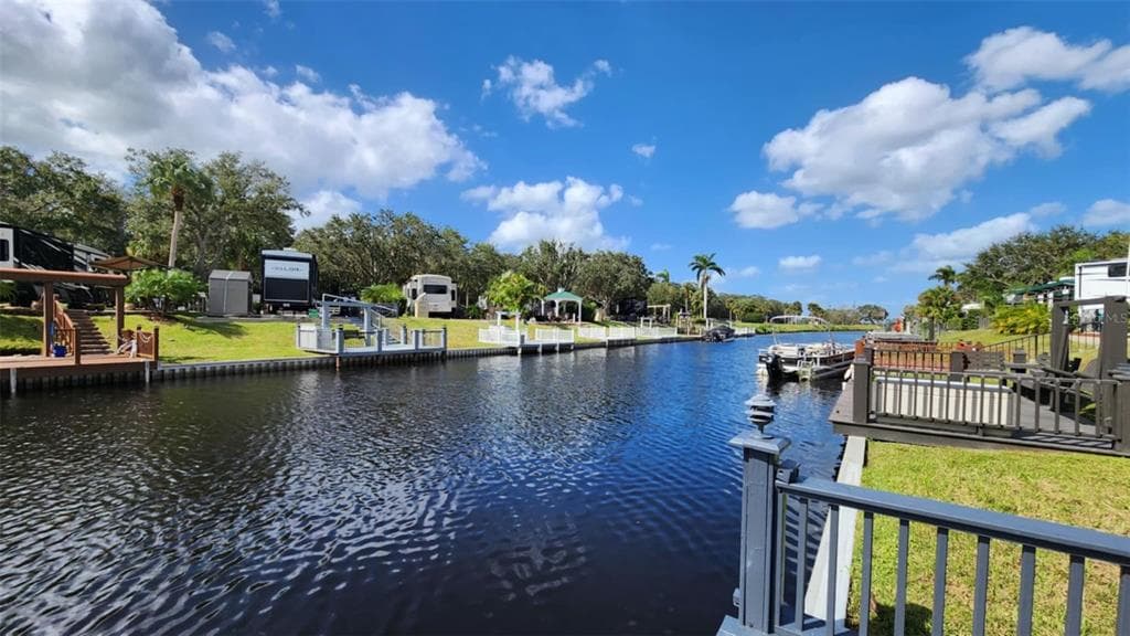 577 WATERWAY DRIVE RIVER RANCH, FL 33867
