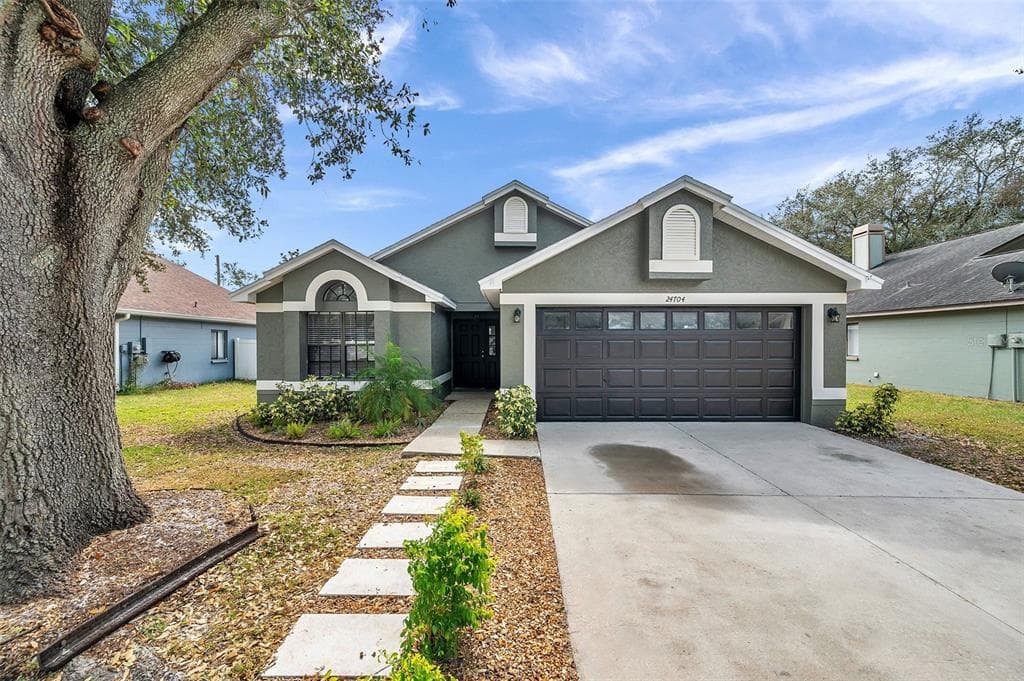 24704 SILVERSMITH DRIVE LUTZ, FL 33559