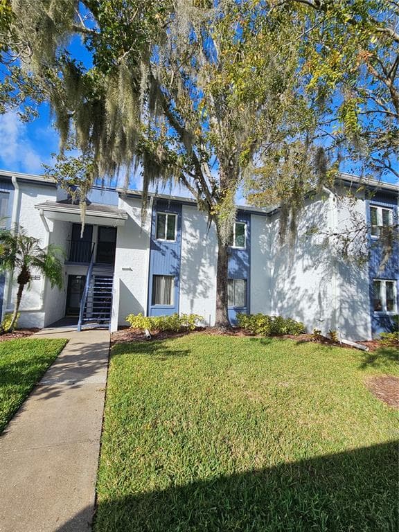 110 CYPRESS LANE UNIT 110 OLDSMAR, FL 34677