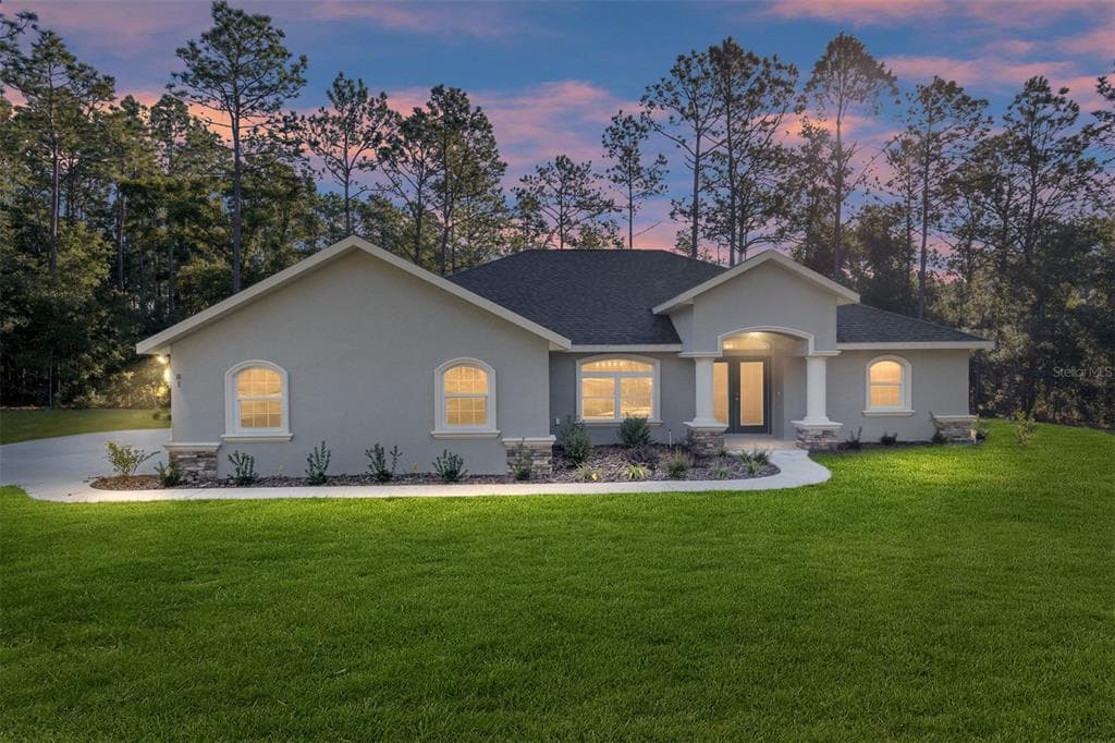 81 N OREGON TERRACE HERNANDO, FL 34442