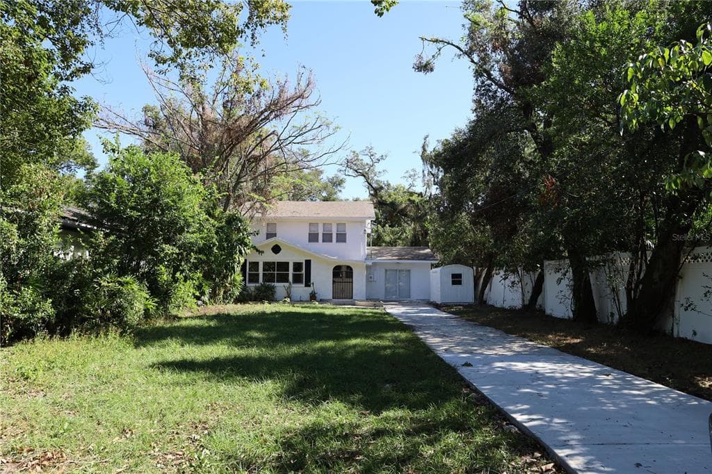 4215 N DOWNING AVENUE TAMPA, FL 33603