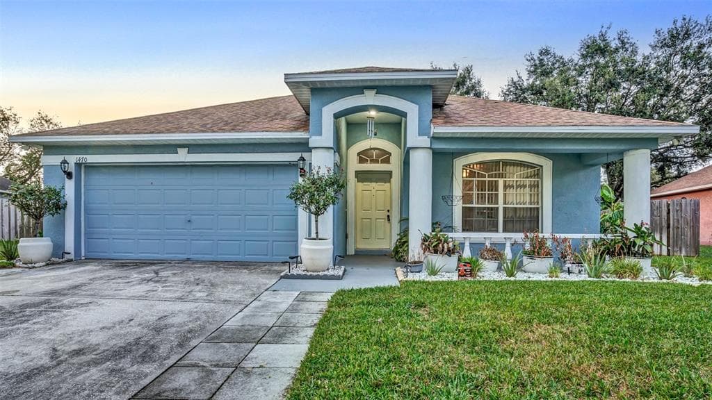 1470 LAKE SHORE RANCH DRIVE SEFFNER, FL 33584