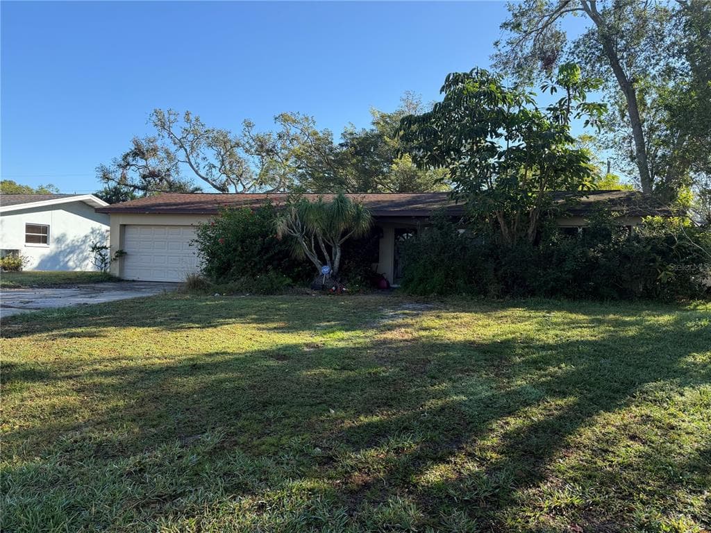 3114 ROBERTA STREET LARGO, FL 33771