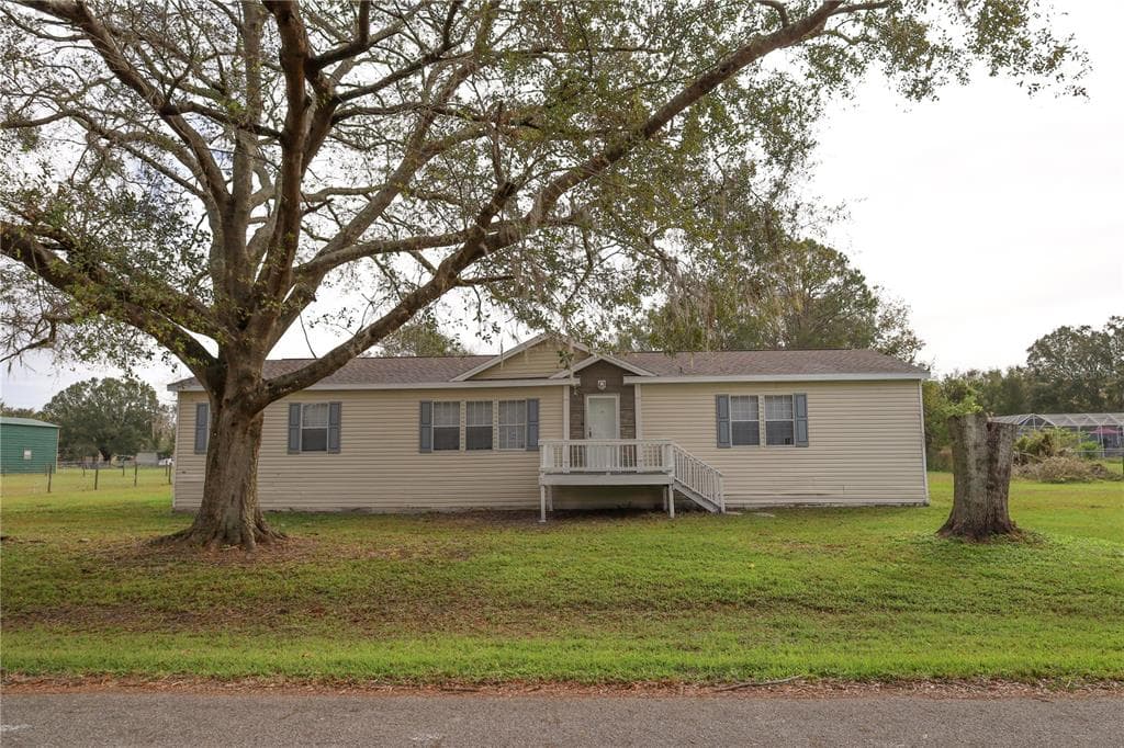 26325 GLENHAVEN ROAD WESLEY CHAPEL, FL 33544