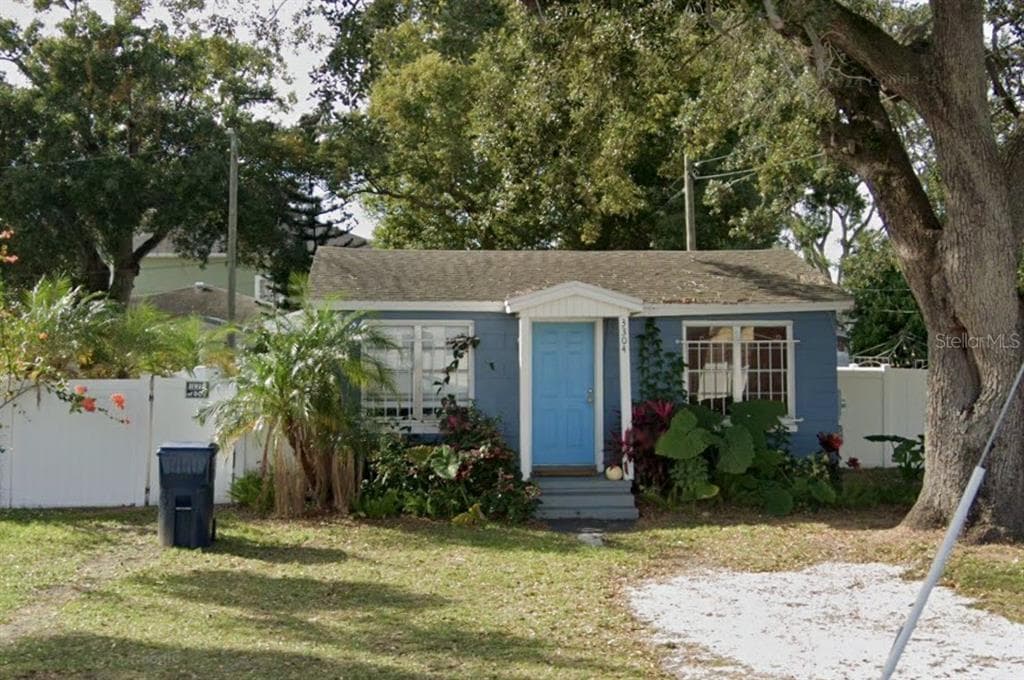 3304 N LINCOLN AVENUE TAMPA, FL 33607