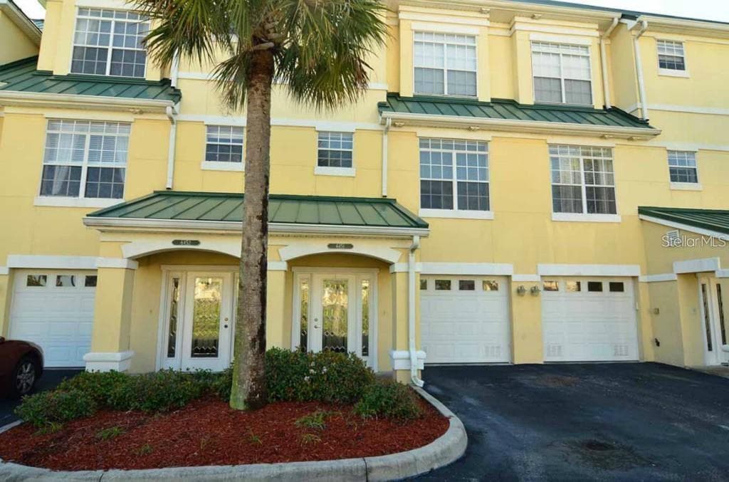 6451 SUNSET BAY CIRCLE APOLLO BEACH, FL 33572
