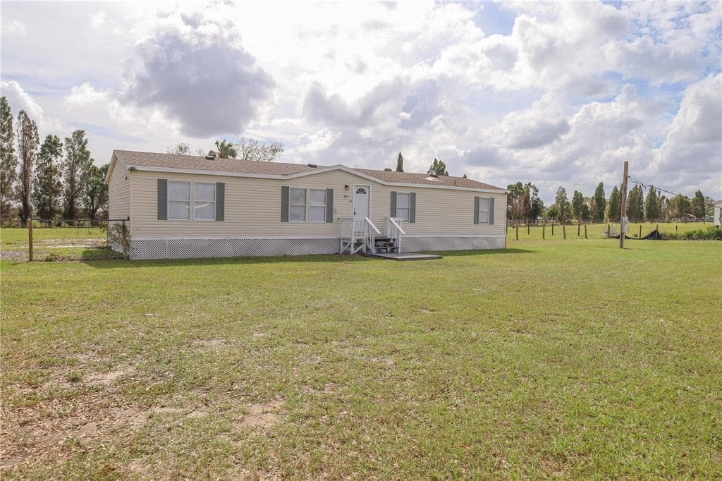 282 CESARA ESTATES LOOP MULBERRY, FL 33860