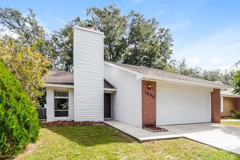 1200 LA MESA AVENUE WINTER SPRINGS, FL 32708