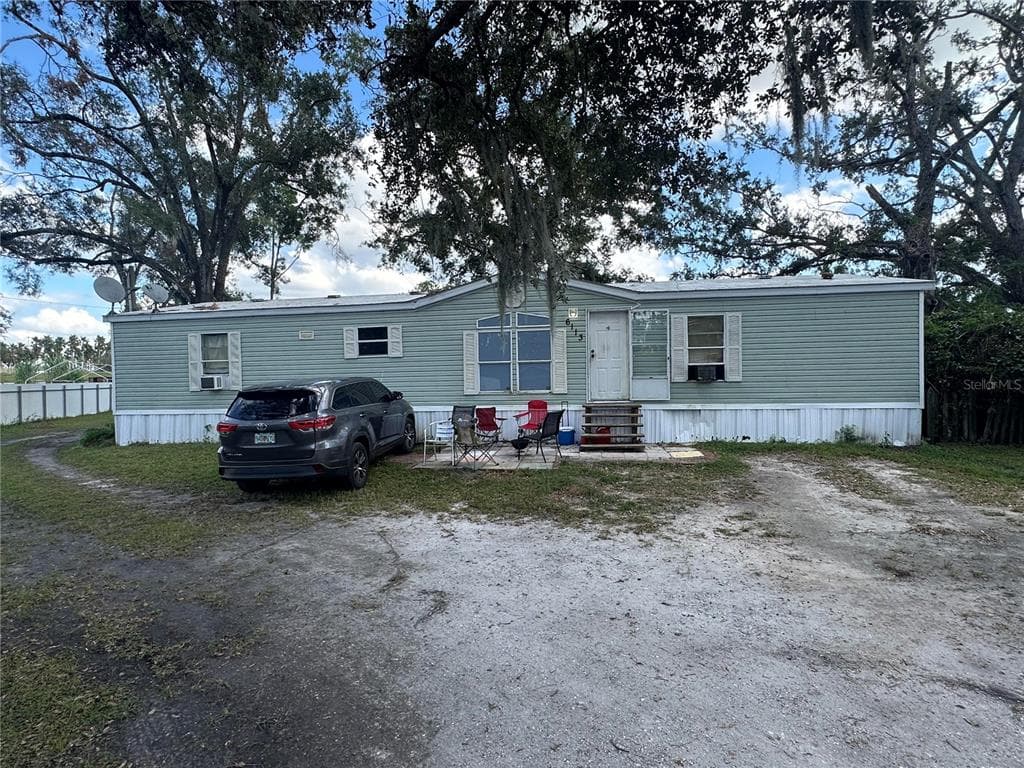 6113 N FALKENBURG ROAD TAMPA, FL 33610