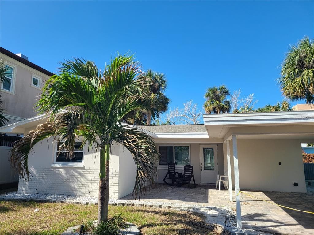872 LANTANA AVENUE CLEARWATER BEACH, FL 33767