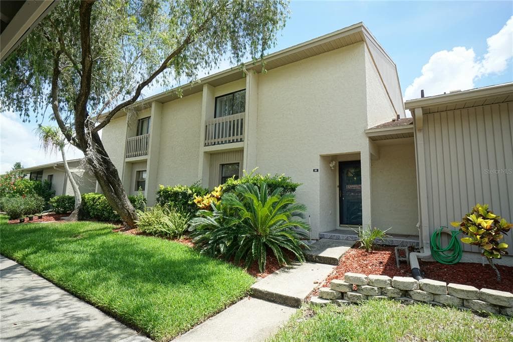 50 POOLE PLACE OLDSMAR, FL 34677