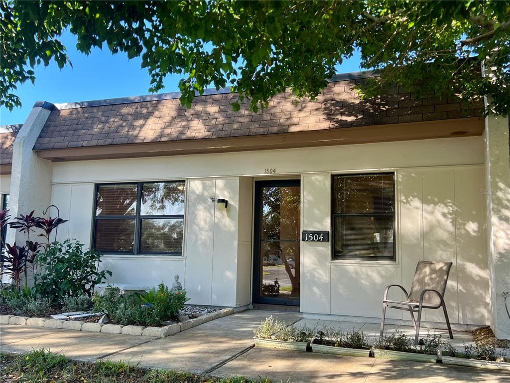 1504 MISSION HILLS BOULEVARD UNIT 19C CLEARWATER, FL 33759