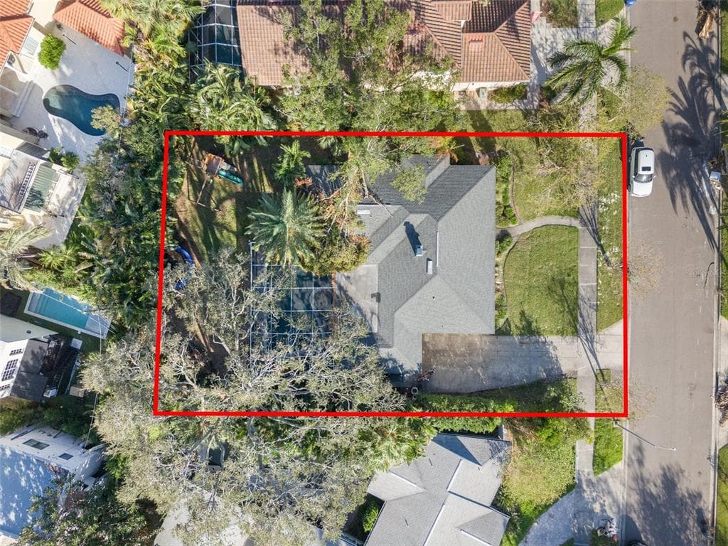 52 ALBEMARLE AVENUE TAMPA, FL 33606