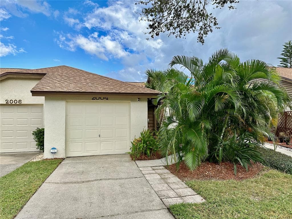 2004 WESTLEY COURT SAFETY HARBOR, FL 34695